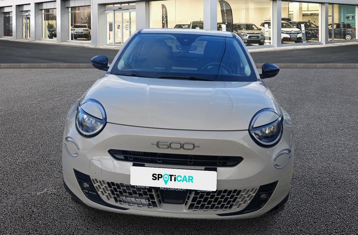 FIAT 600 1.2 Hybrid