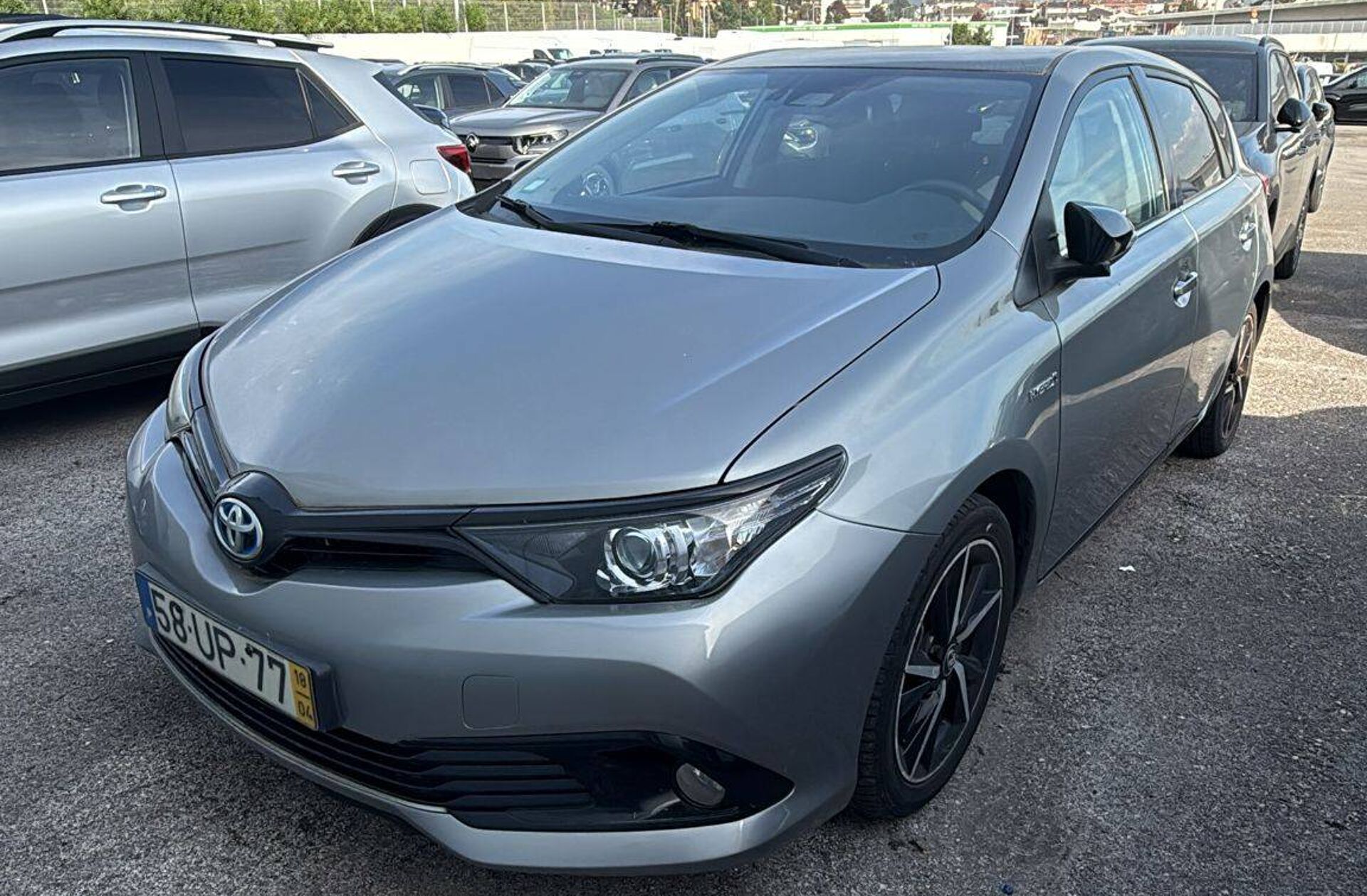 TOYOTA Auris 1.8 HSD Comfort