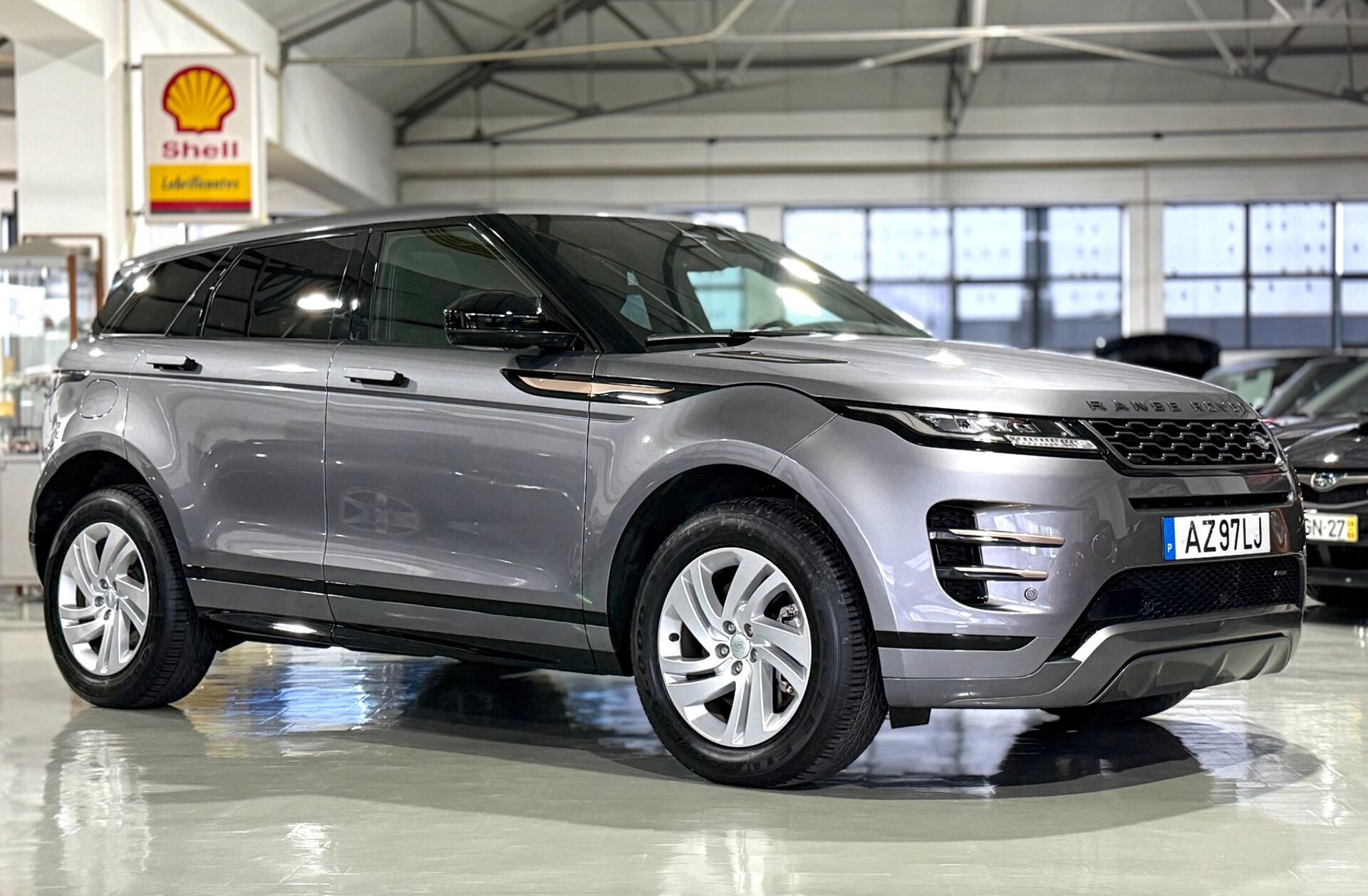 LAND ROVER Range Rover Evoque 1.5 P300e AWD SE Auto