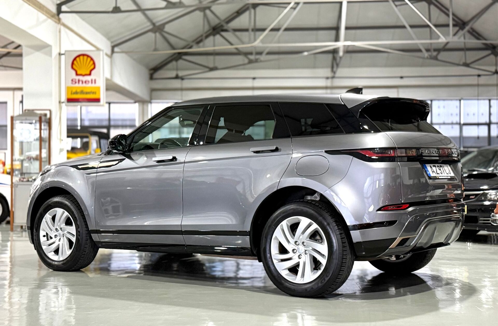 LAND ROVER Range Rover Evoque 1.5 P300e AWD SE Auto