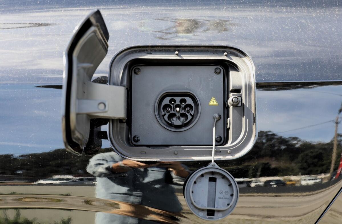 MG HS 1.5 T Luxury AT