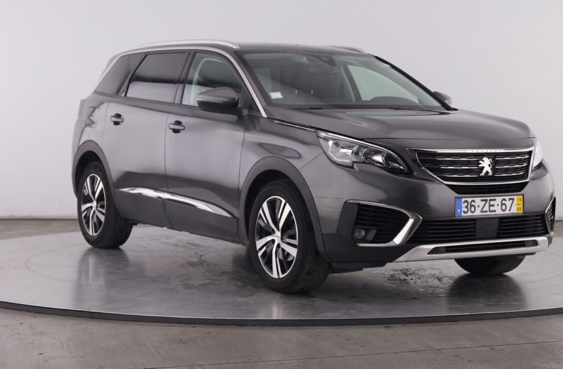 PEUGEOT 5008 1.2 PureTech Allure EAT8
