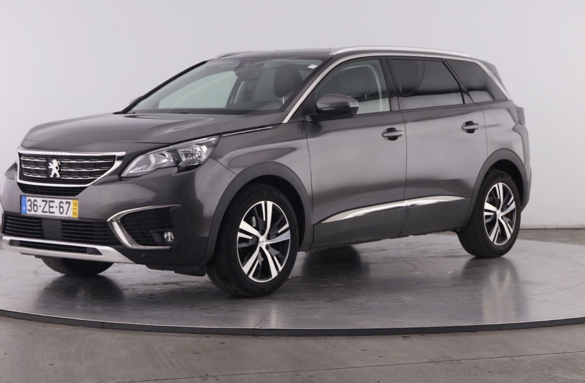 PEUGEOT 5008 1.2 PureTech Allure EAT8