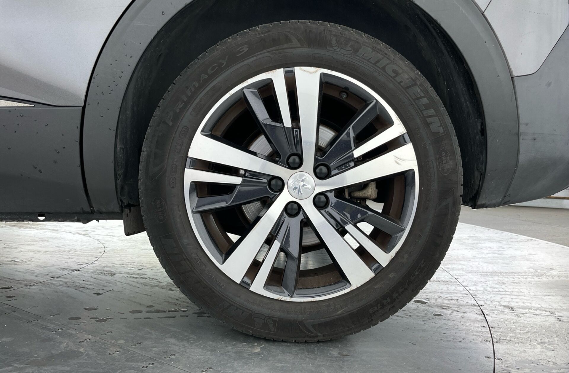 PEUGEOT 5008 1.2 PureTech Allure EAT8