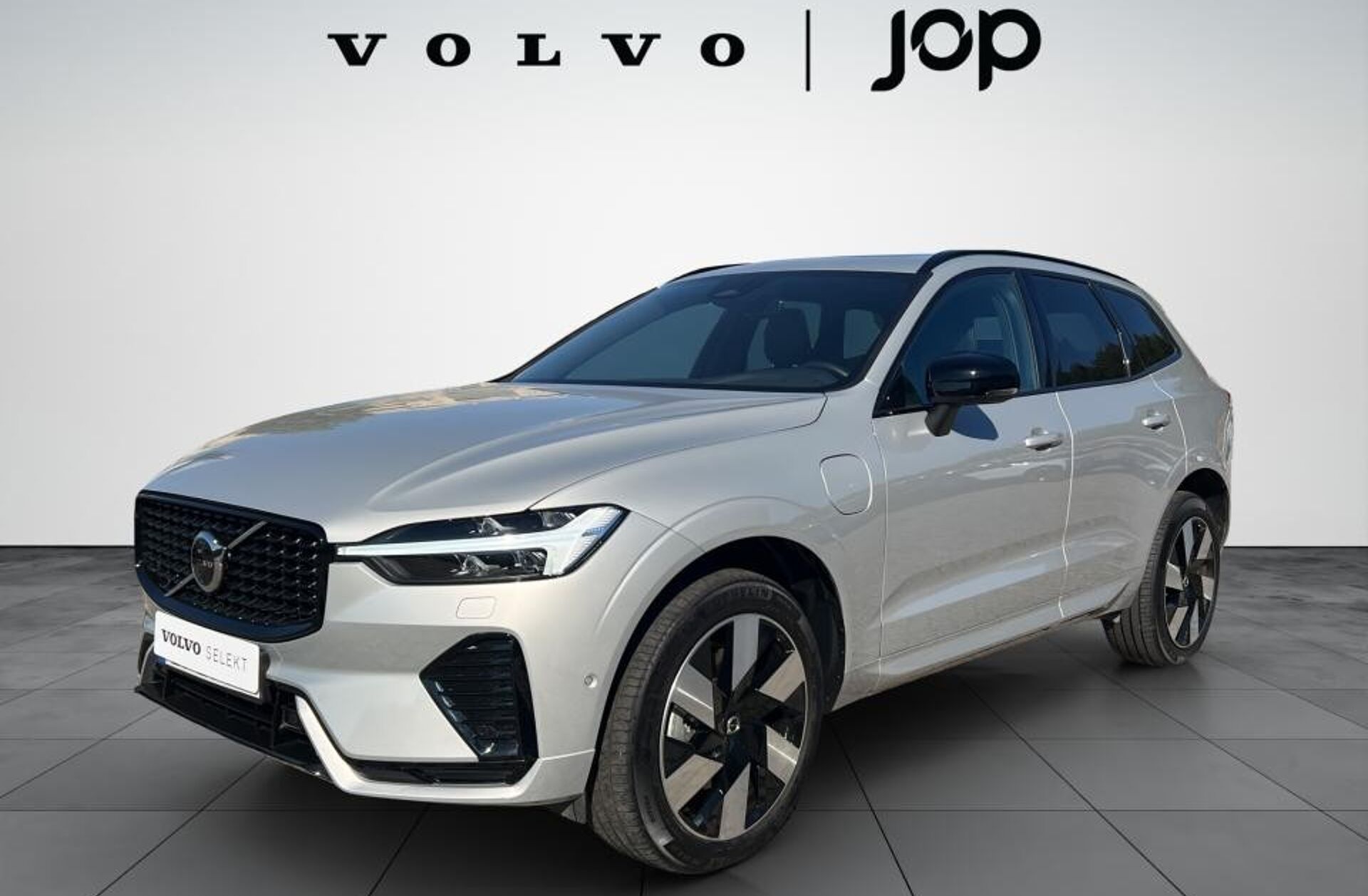 VOLVO XC60 2.0 T6 PHEV Plus Dark AWD