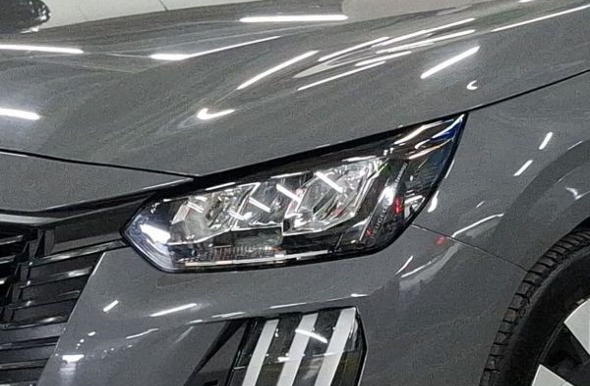 PEUGEOT 208 1.2 PureTech Active