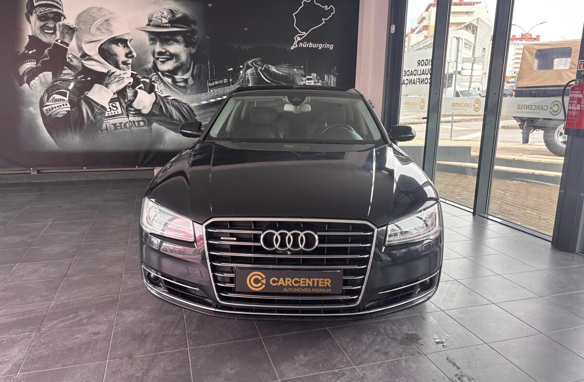 AUDI A8 3.0 TDi V6 quattro Longo Clean Diesel
