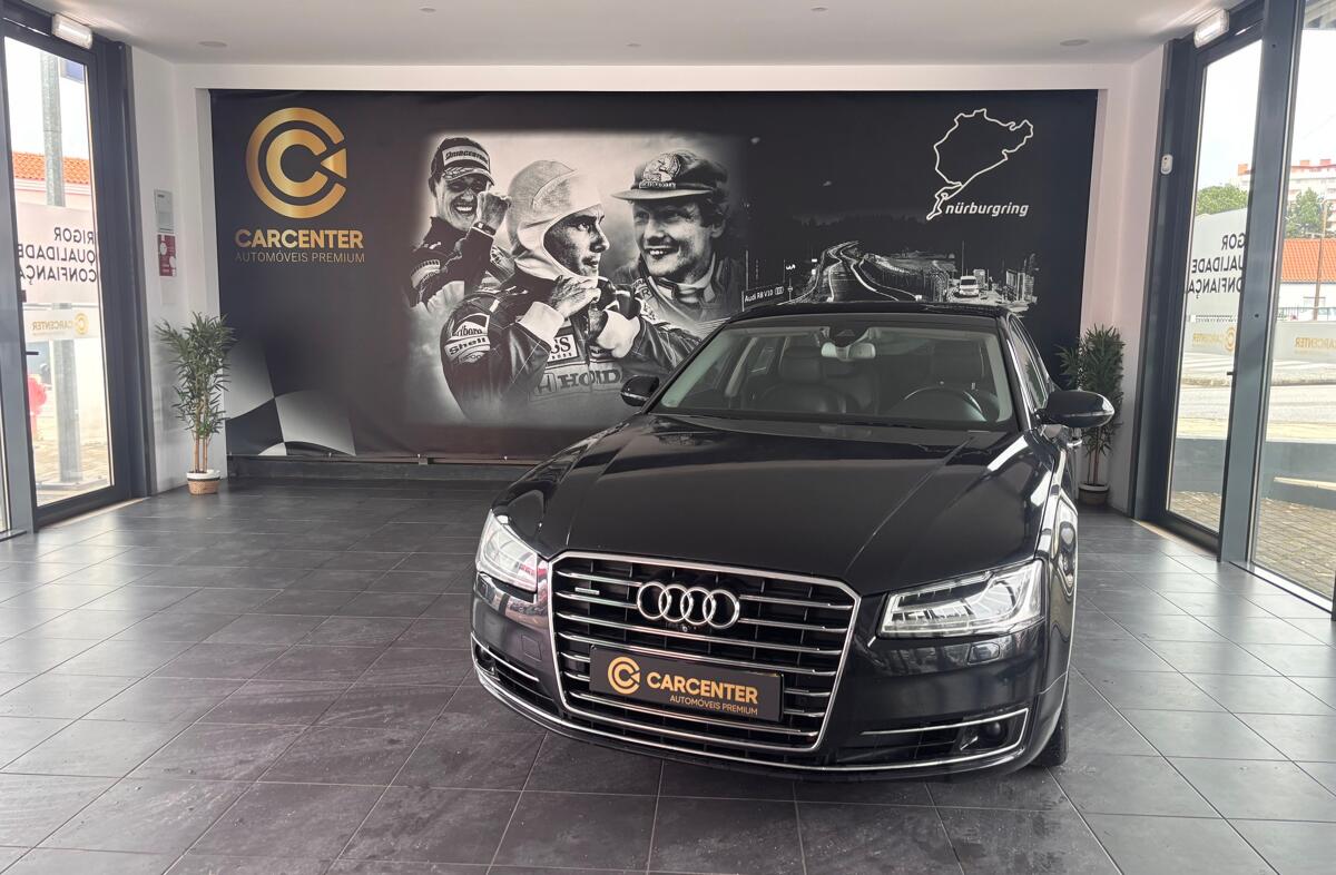 AUDI A8 3.0 TDi V6 quattro Longo Clean Diesel