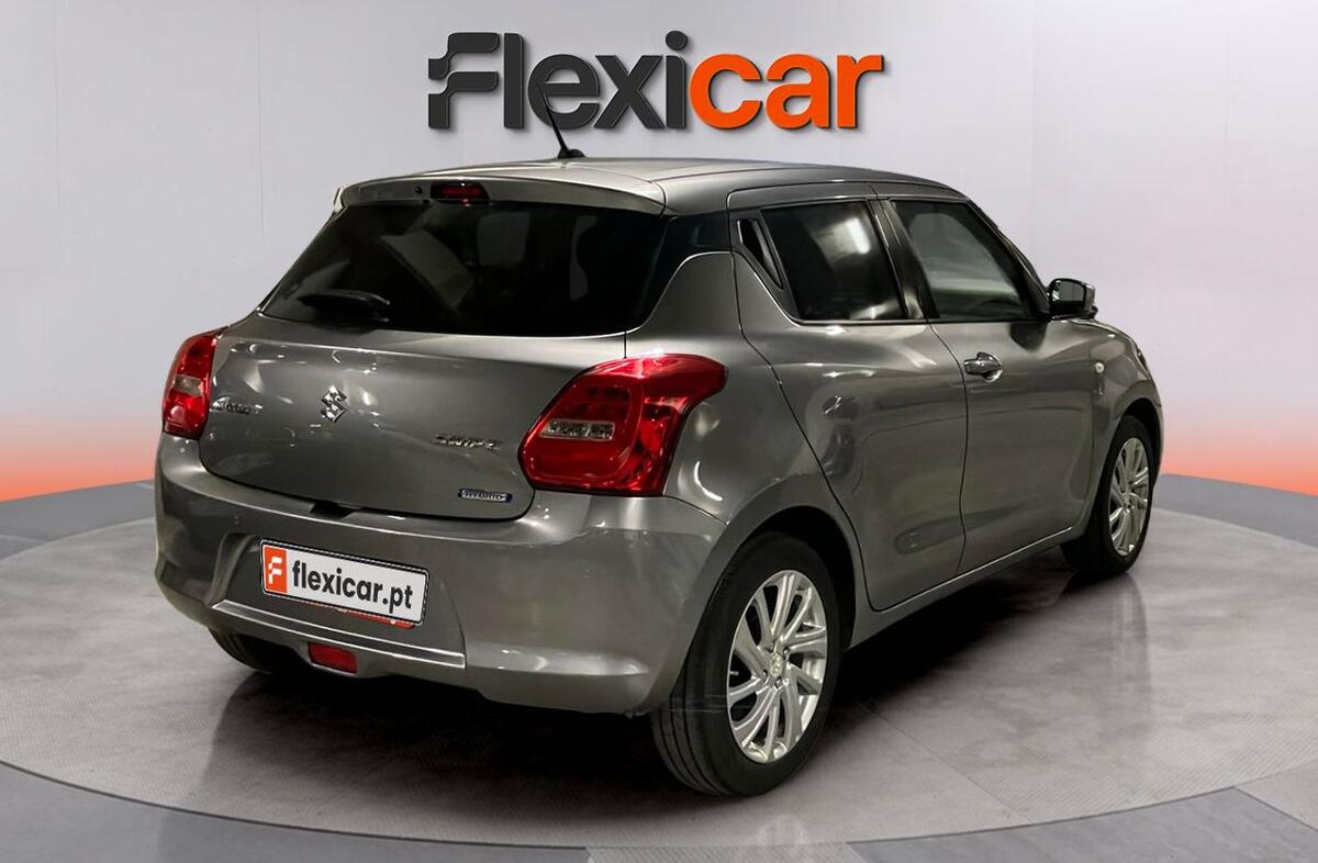 SUZUKI Swift 1.2 Mild Hybrid GLX CVT