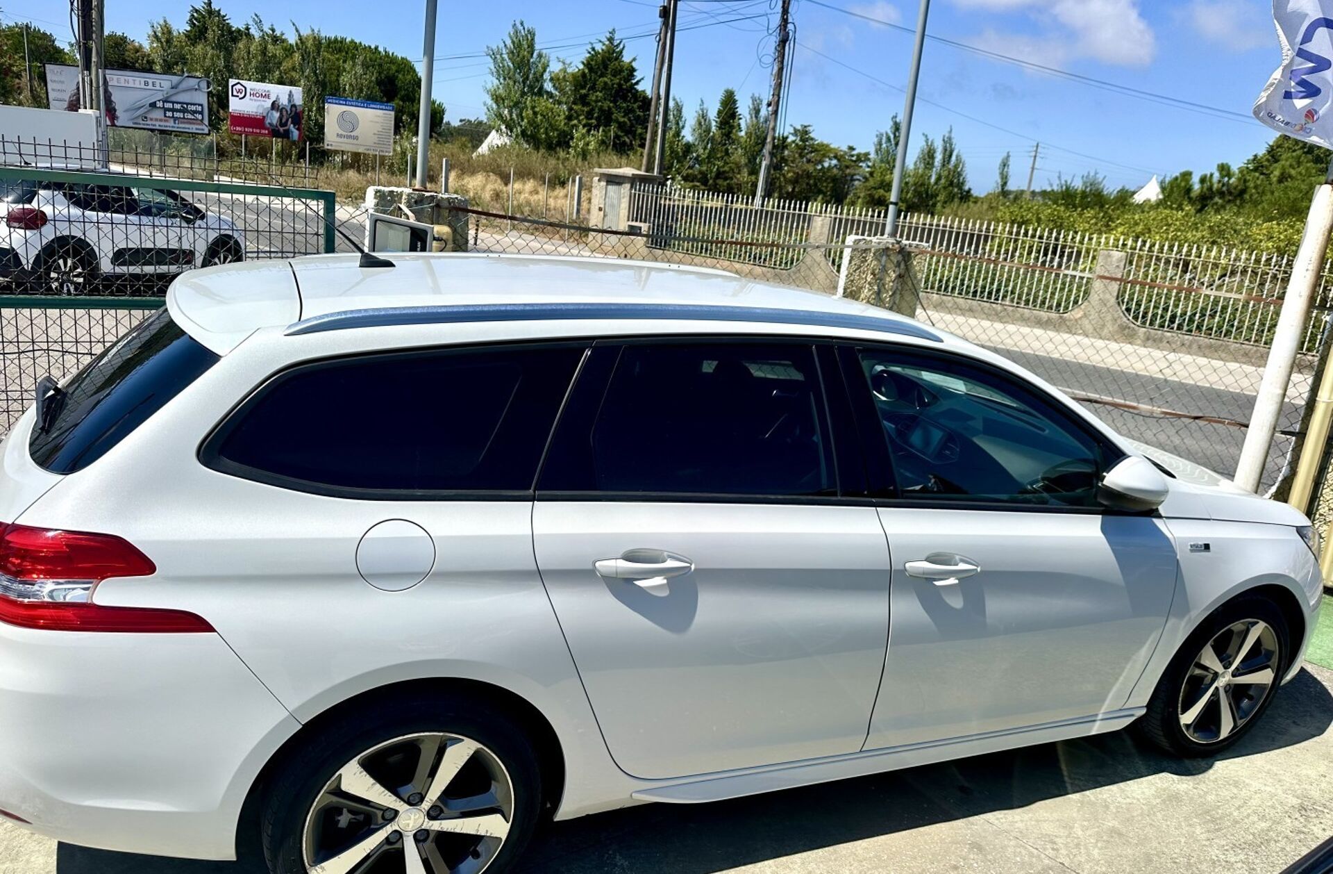 PEUGEOT 308 1.6 BlueHDi Allure J17