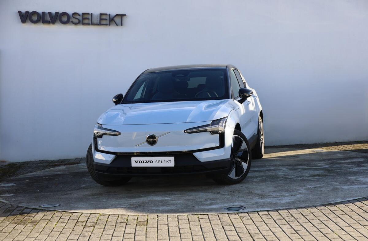 VOLVO EX30 69 kWh Twin Motor Ultra