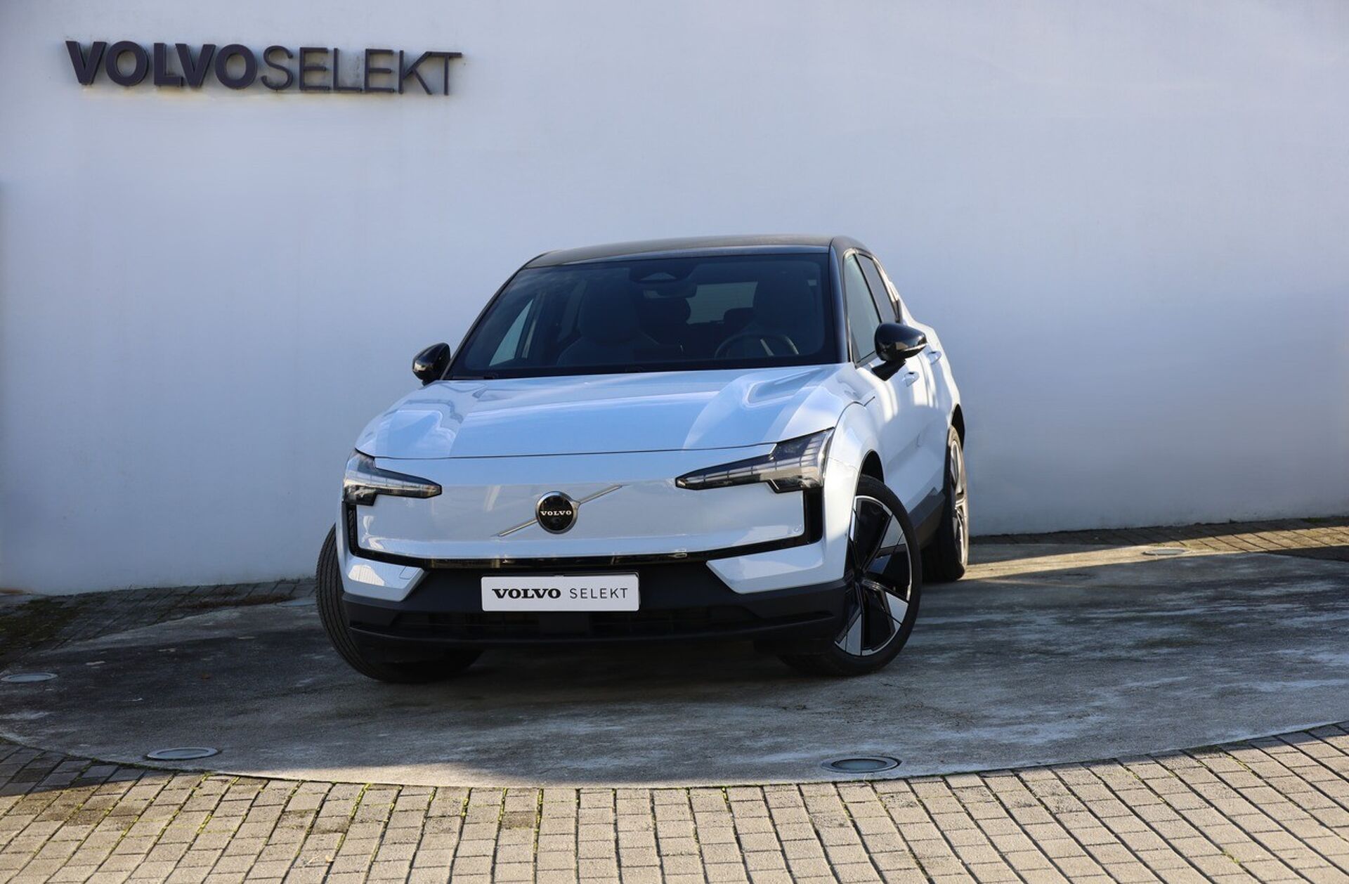 VOLVO EX30 69 kWh Twin Motor Ultra