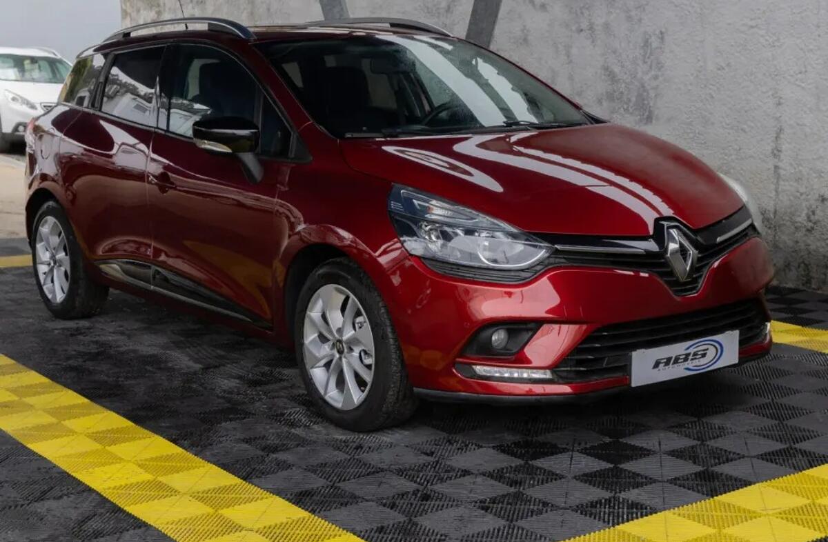 RENAULT Clio 1.5 dCi Limited