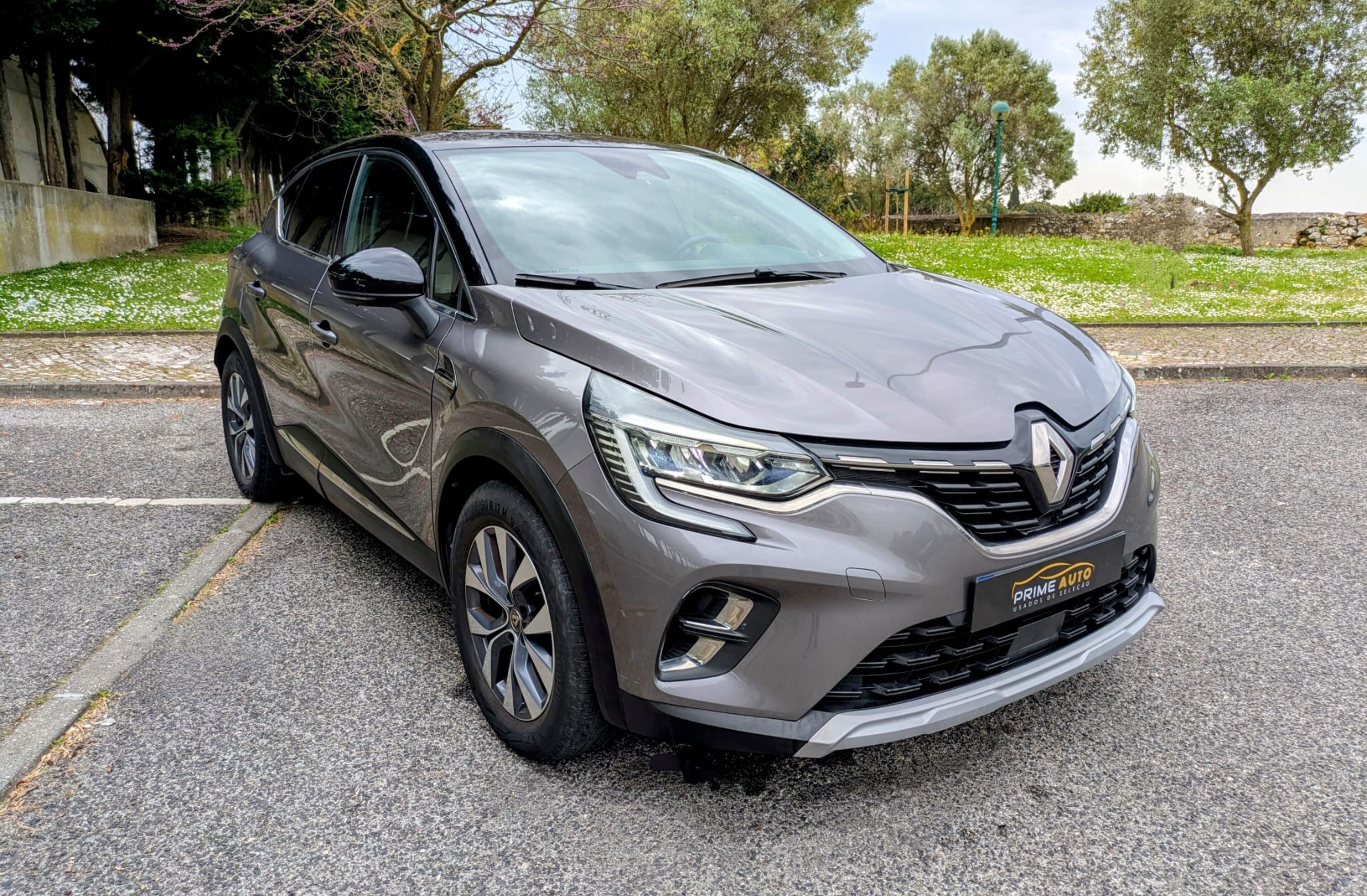 RENAULT Captur 1.0 TCe Exclusive