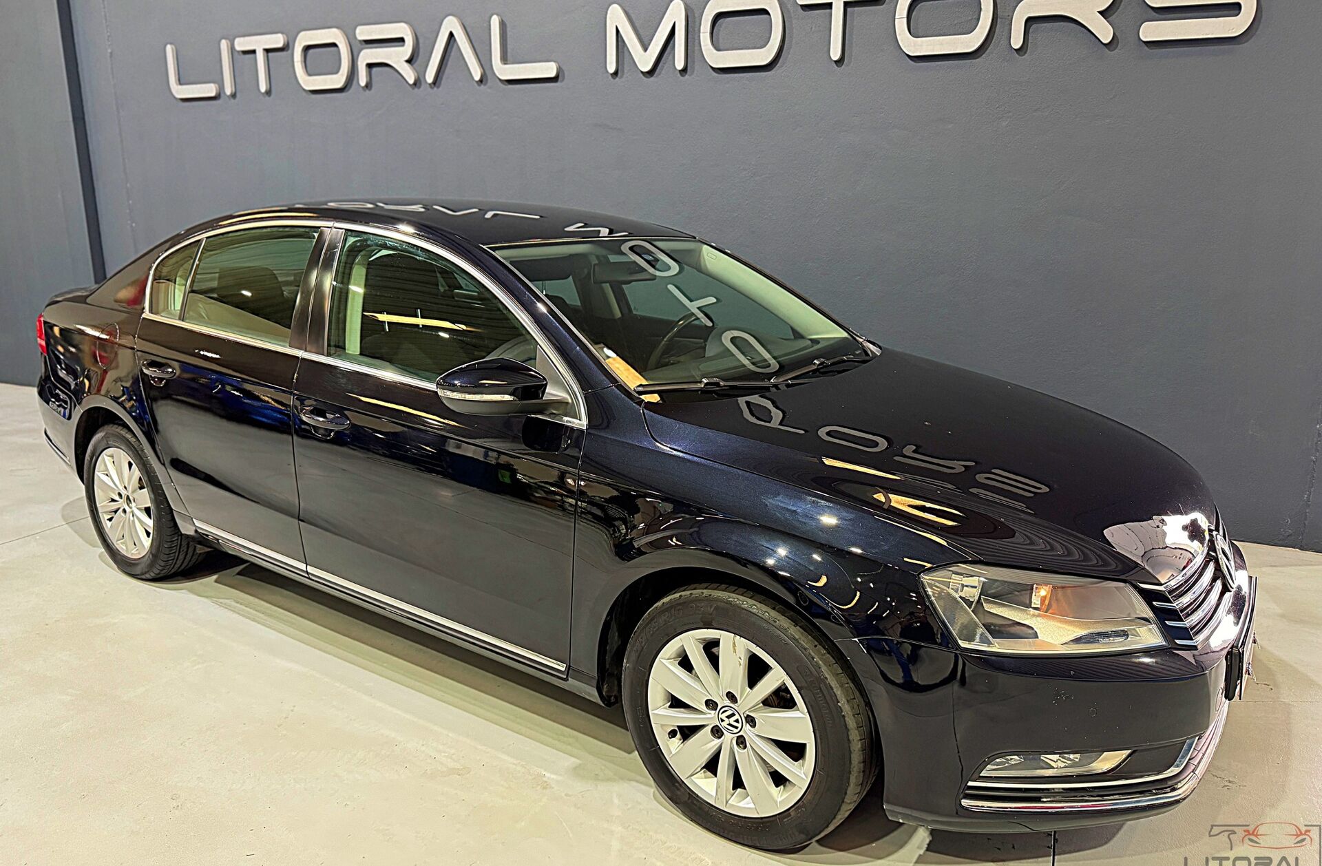 VOLKSWAGEN Passat 1.6 TDi BlueMotion