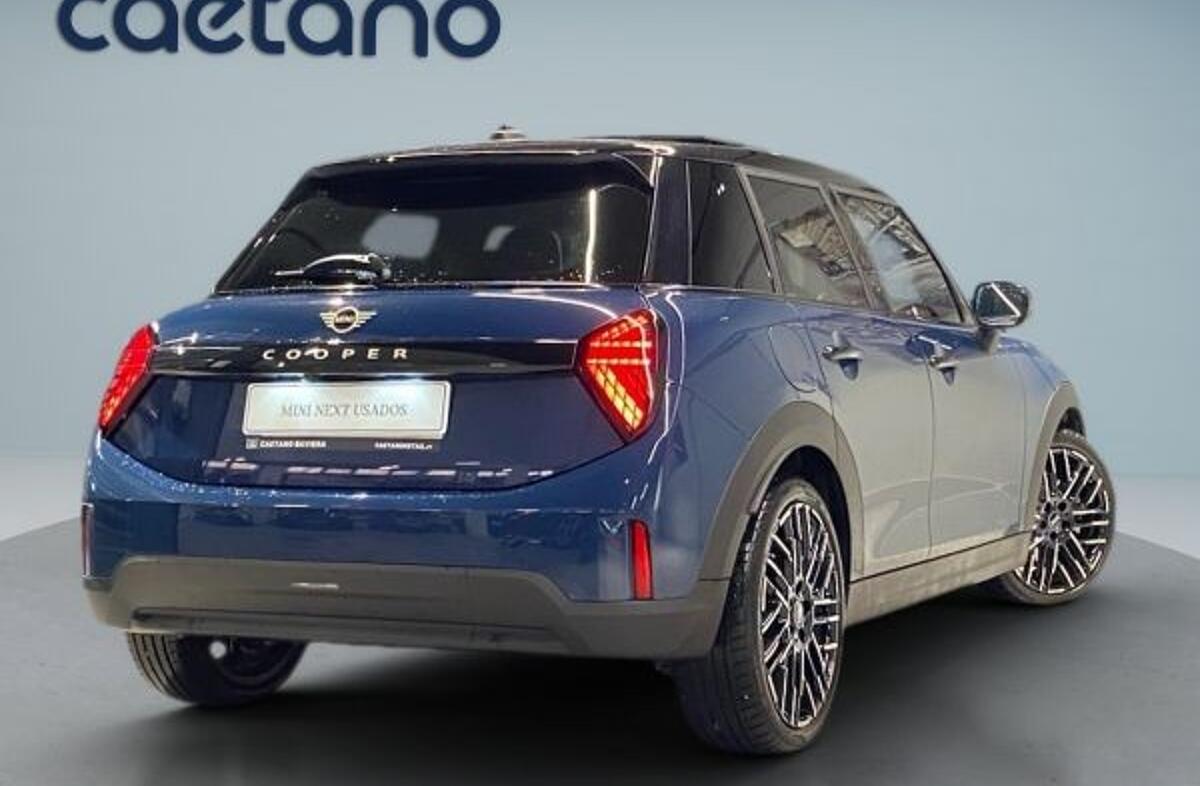 MINI Mini Countryman S Favoured M