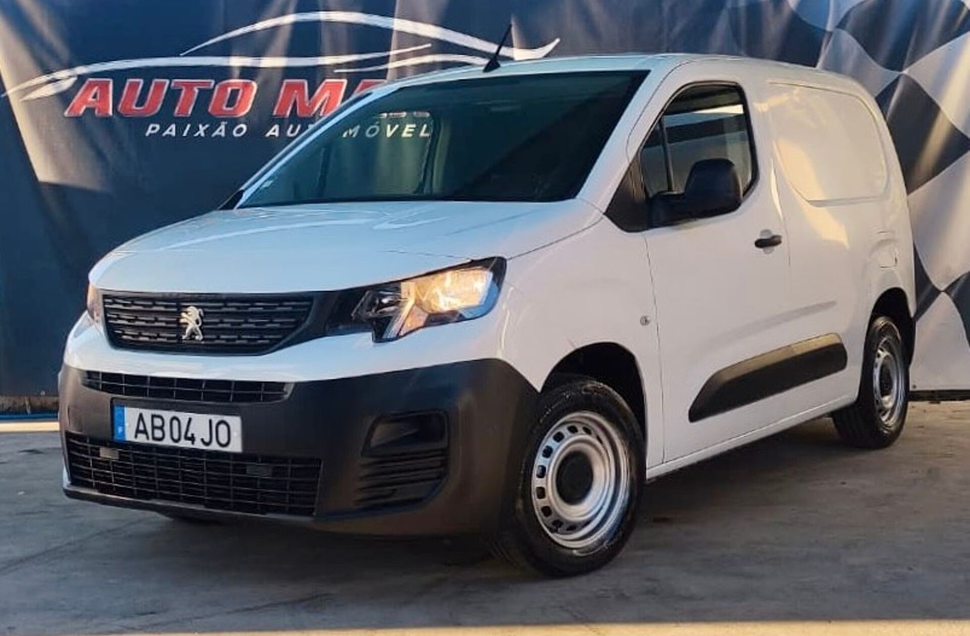 PEUGEOT Partner 1.5 BlueHDi Pro Standard