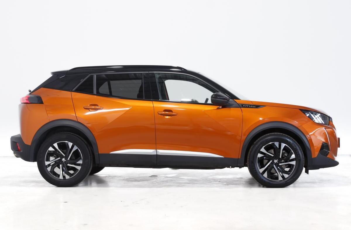 PEUGEOT 2008 1.5 BlueHDi GT EAT8