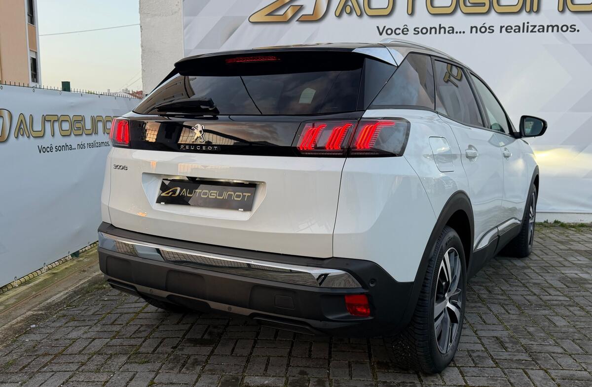 PEUGEOT 3008 1.5 BlueHDi Allure Pack