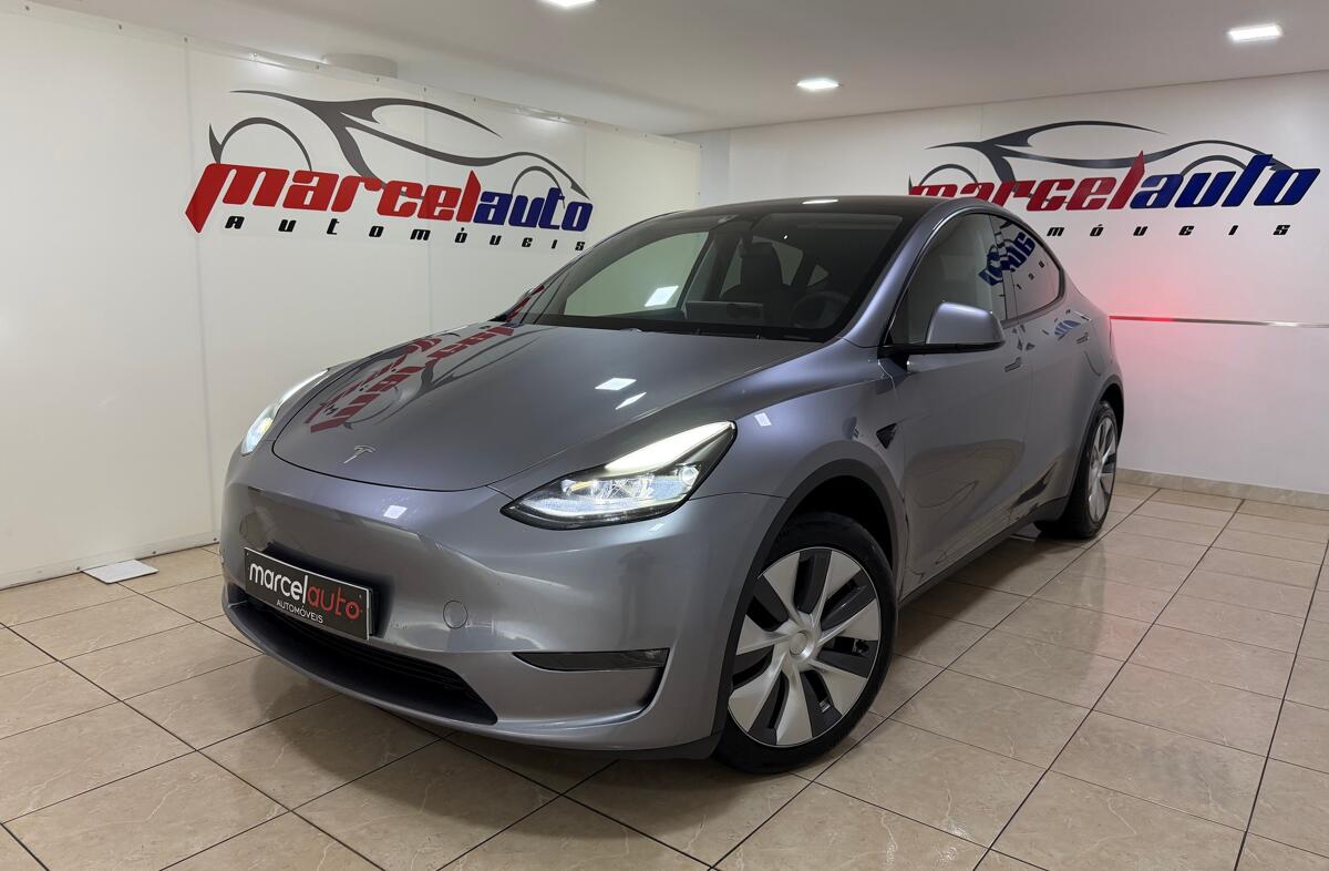 TESLA Model Y Long Range Tração Integral
