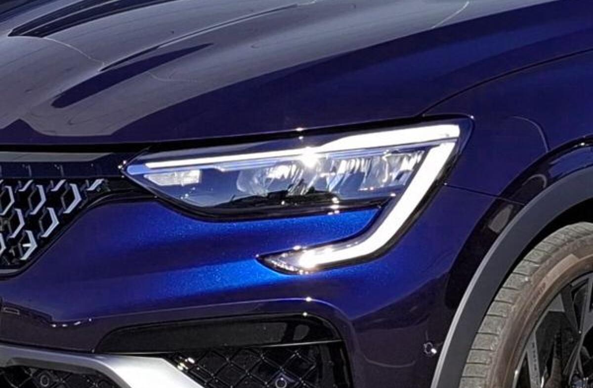 RENAULT Clio 1.0 TCe Esprit Alpine