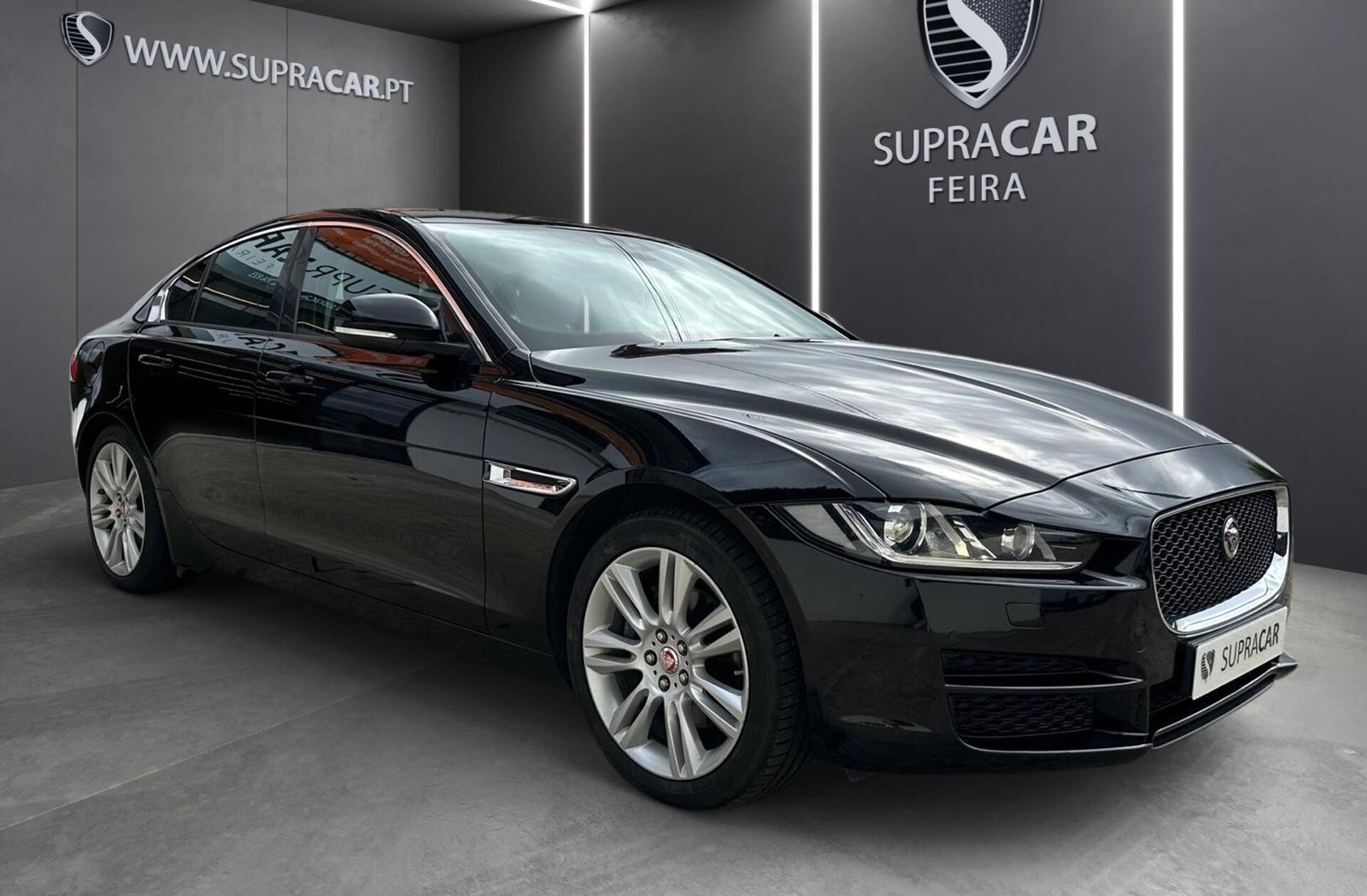 JAGUAR XE 2.0 D Prestige AWD Aut.