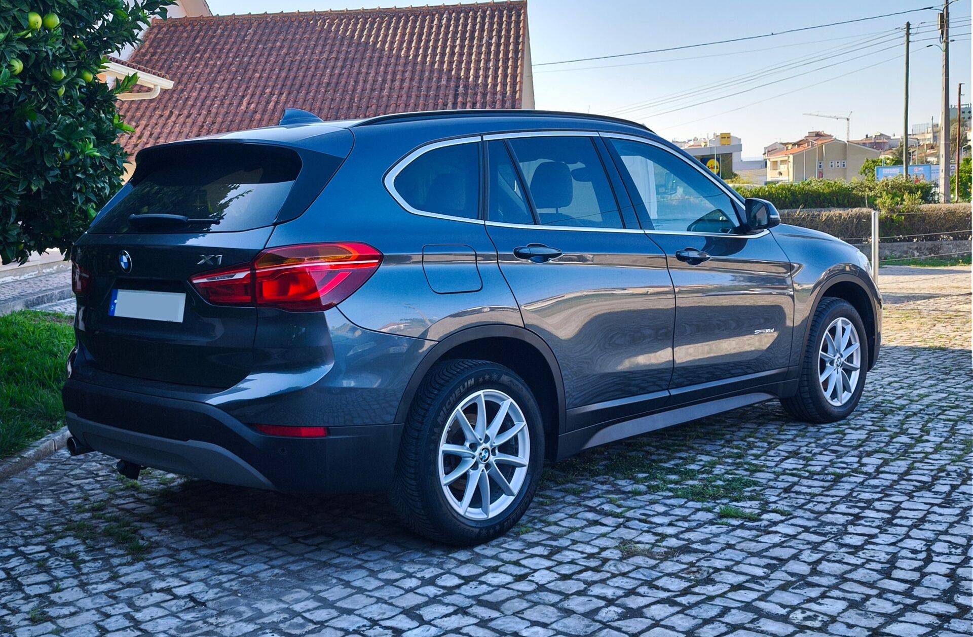 BMW X1 16 d sDrive Advantage