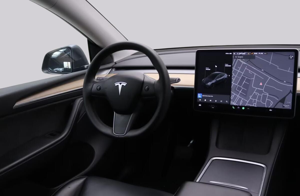 TESLA Model Y Long Range Tração Integral