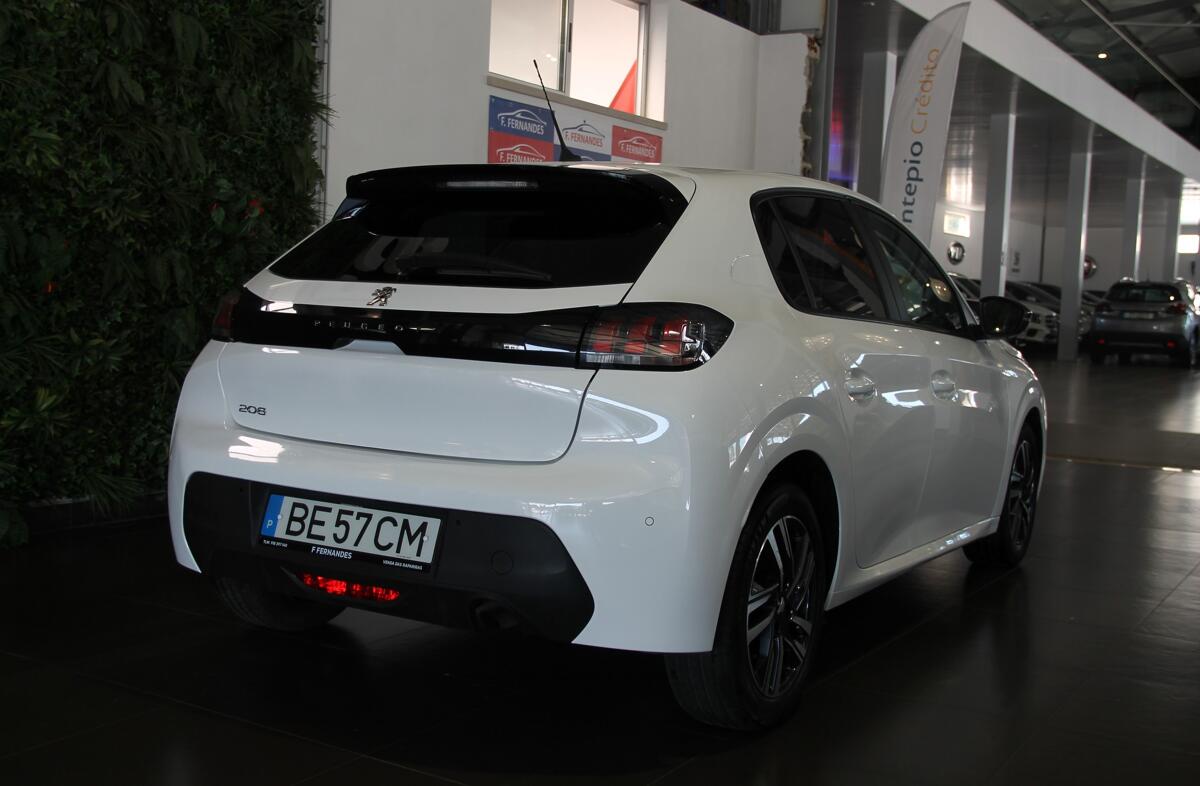 PEUGEOT 208 1.2 PureTech Active