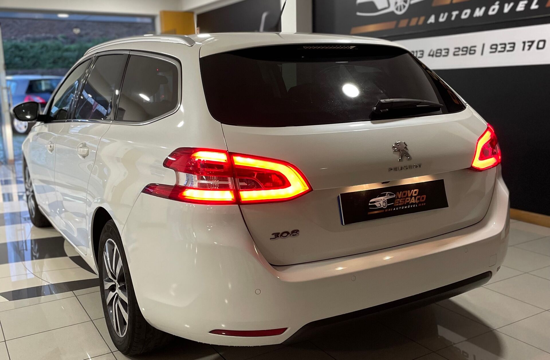 PEUGEOT 308 1.5 BlueHDi Allure EAT8