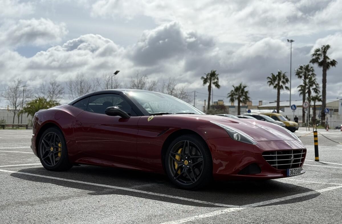 FERRARI California California