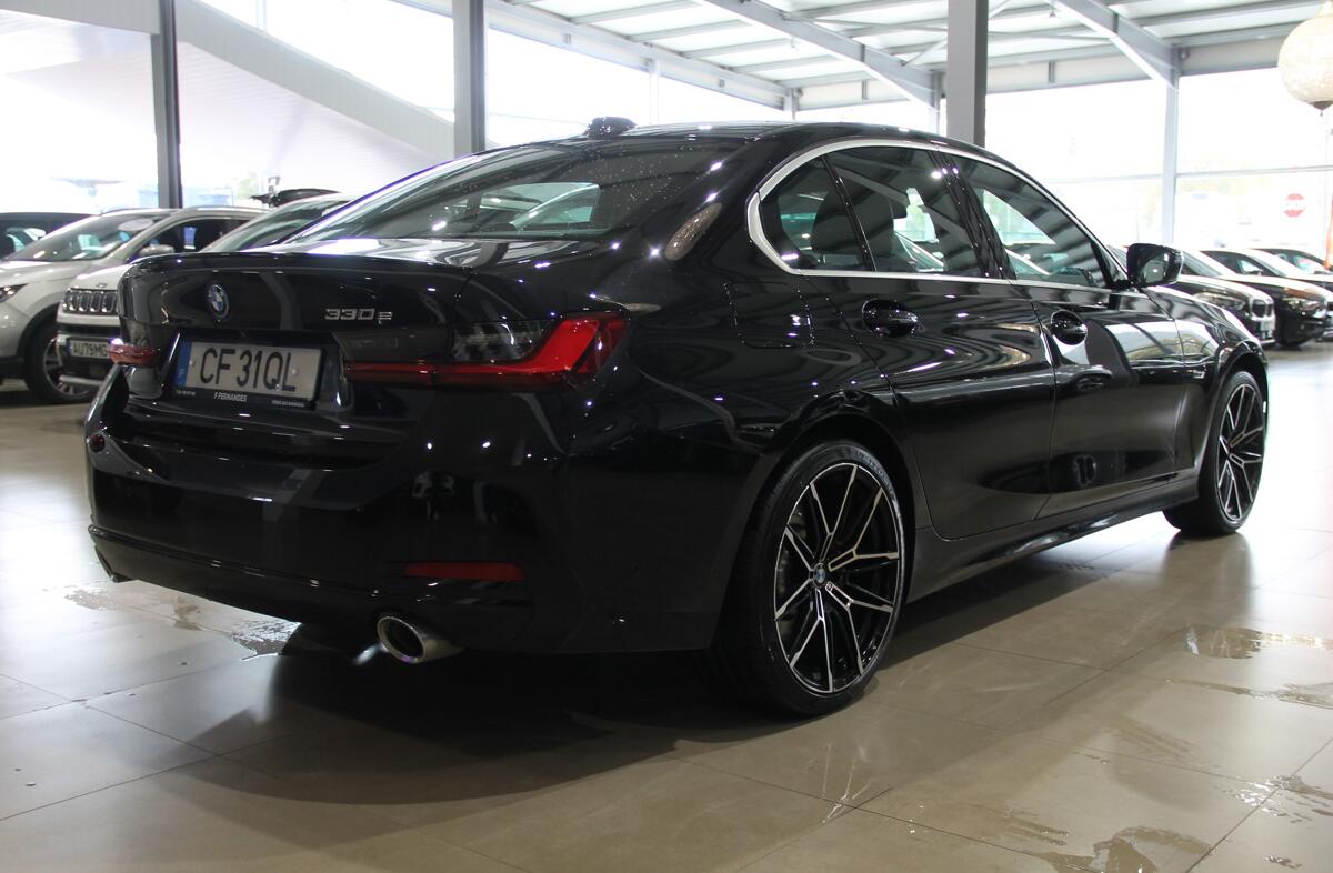 BMW Serie-3 330 e Pack M Auto