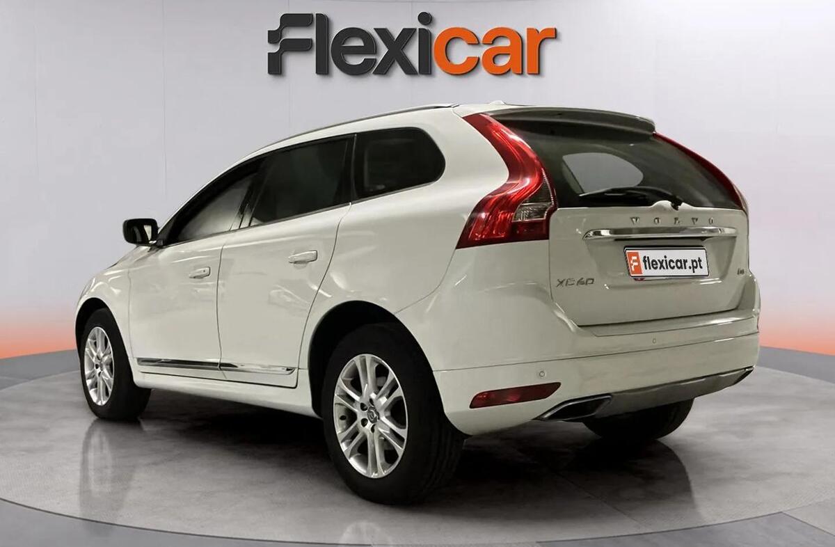 VOLVO XC60 2.0 D4 Momentum Geartronic