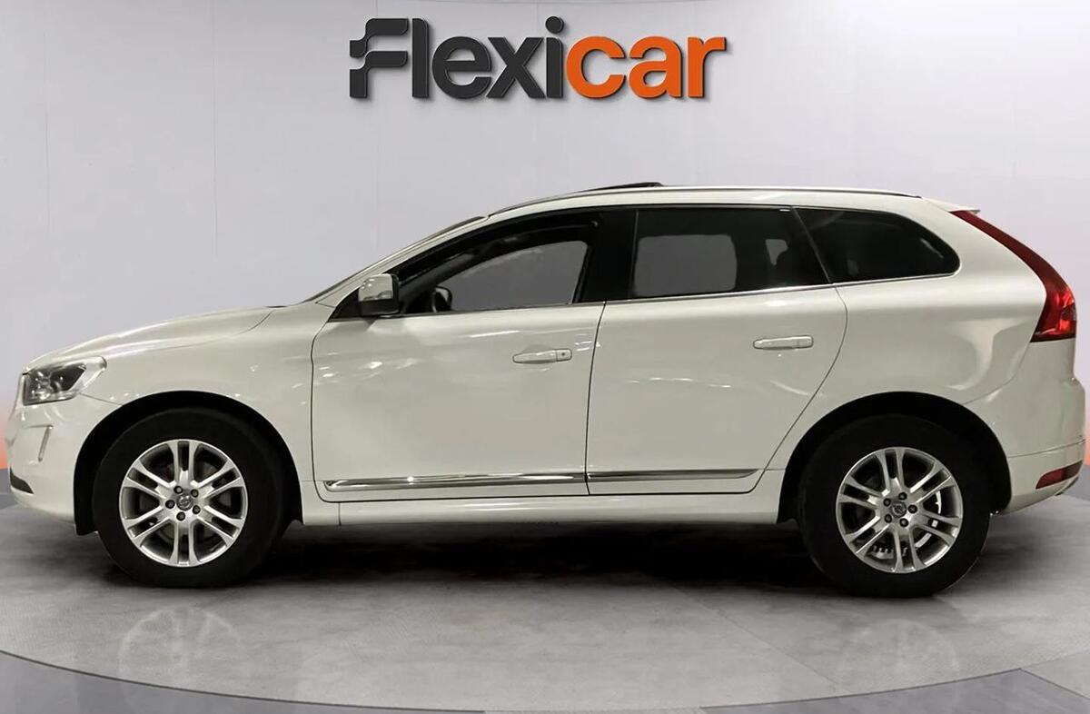 VOLVO XC60 2.0 D4 Momentum Geartronic