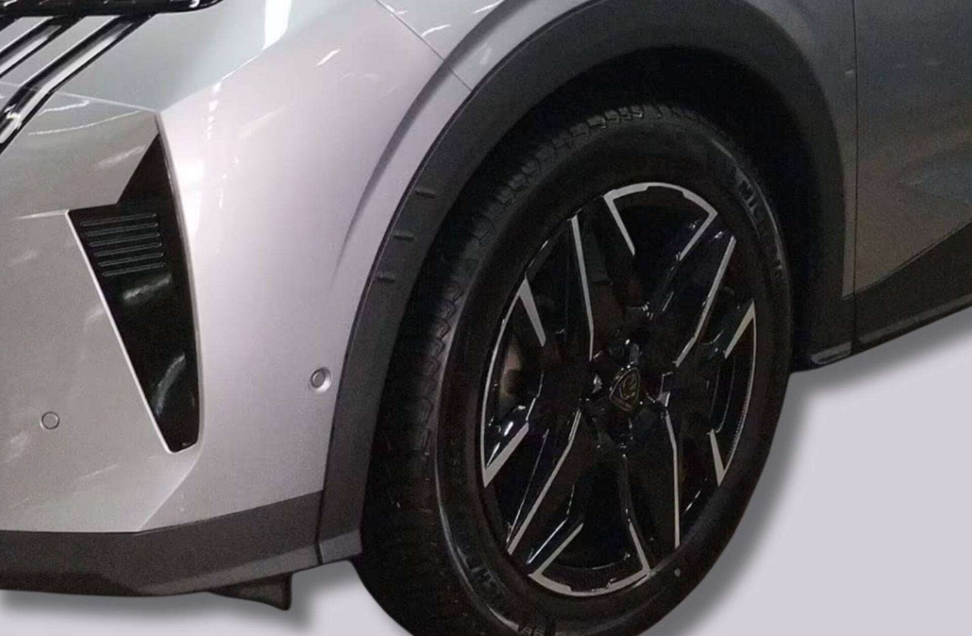 PEUGEOT 3008 1.6 Hybrid Allure Pack e-EAT8