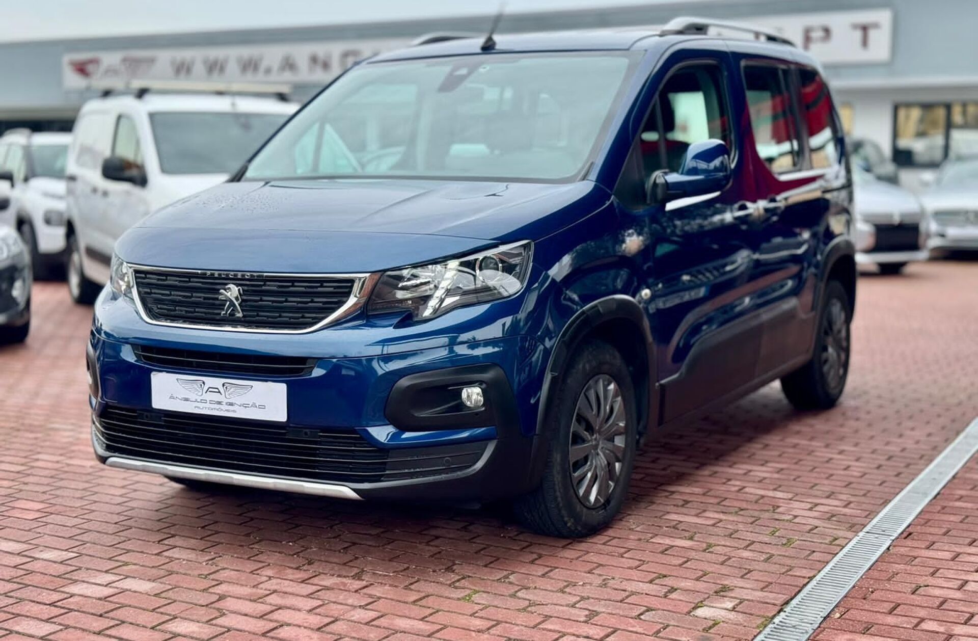 PEUGEOT Rifter 1.5 BlueHDi Allure EAT8