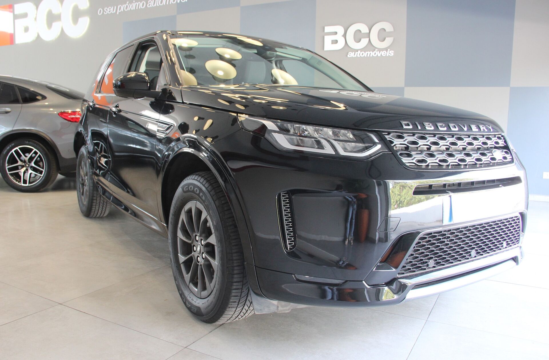 LAND ROVER Discovery S.2.0 eD4 R-Dynamic 7L