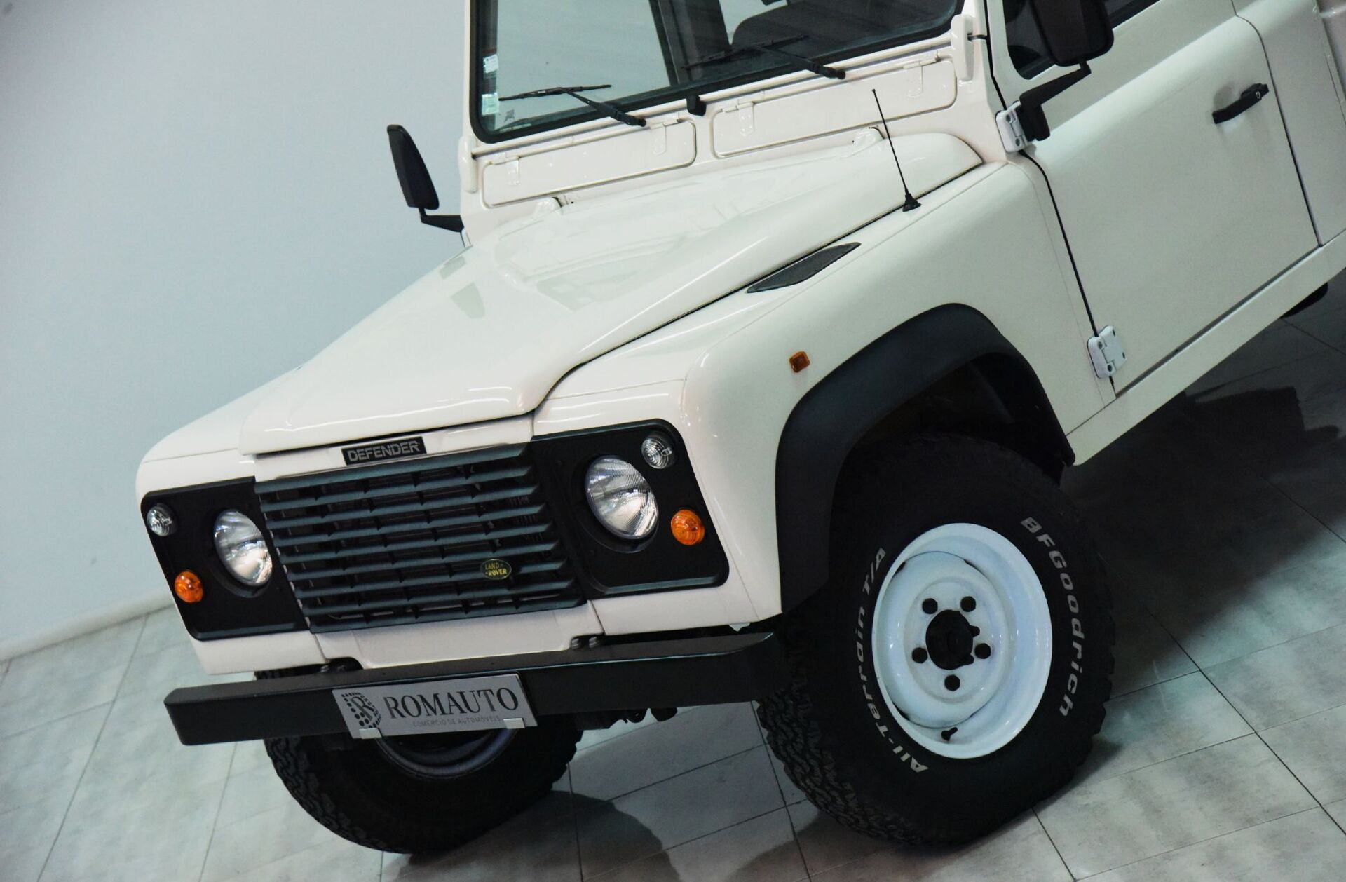 LAND ROVER Defender 110 2.5 TDi