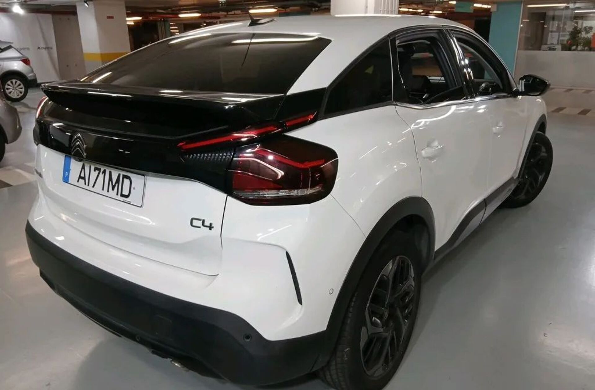 CITROEN C4 1.2 PureTech Shine Pack EAT8