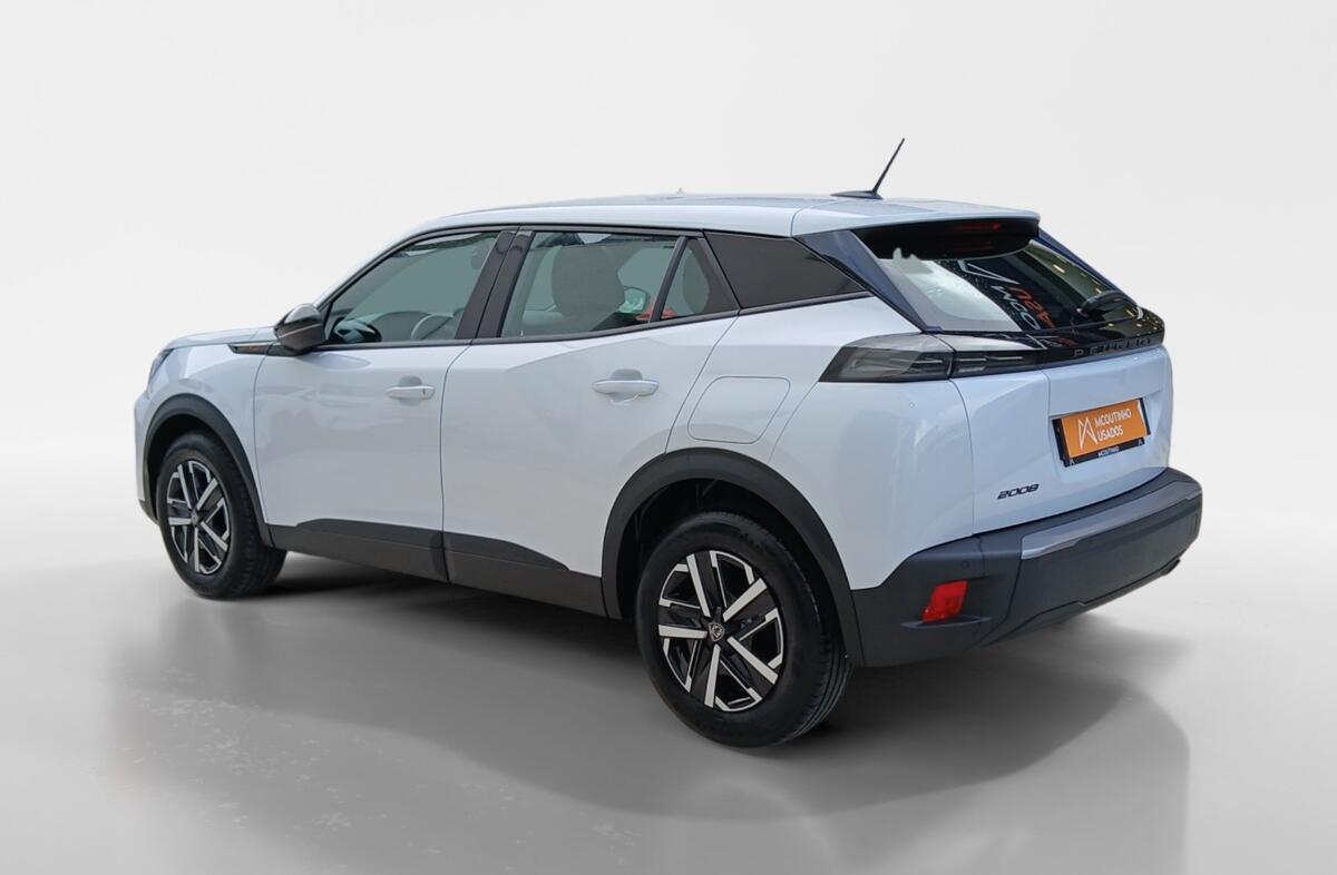 PEUGEOT 2008 1.2 PureTech Style