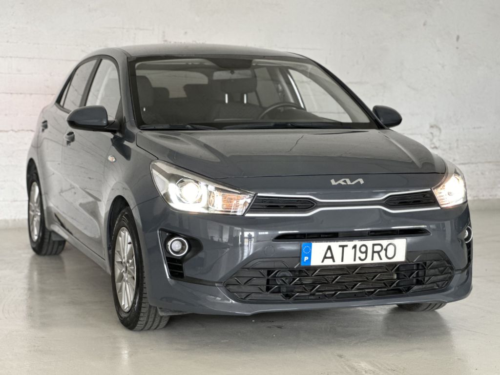 KIA Rio 1.2 CVVT Dynamic com 26 125 km por 15 250 € MGB Automóveis | Lisboa