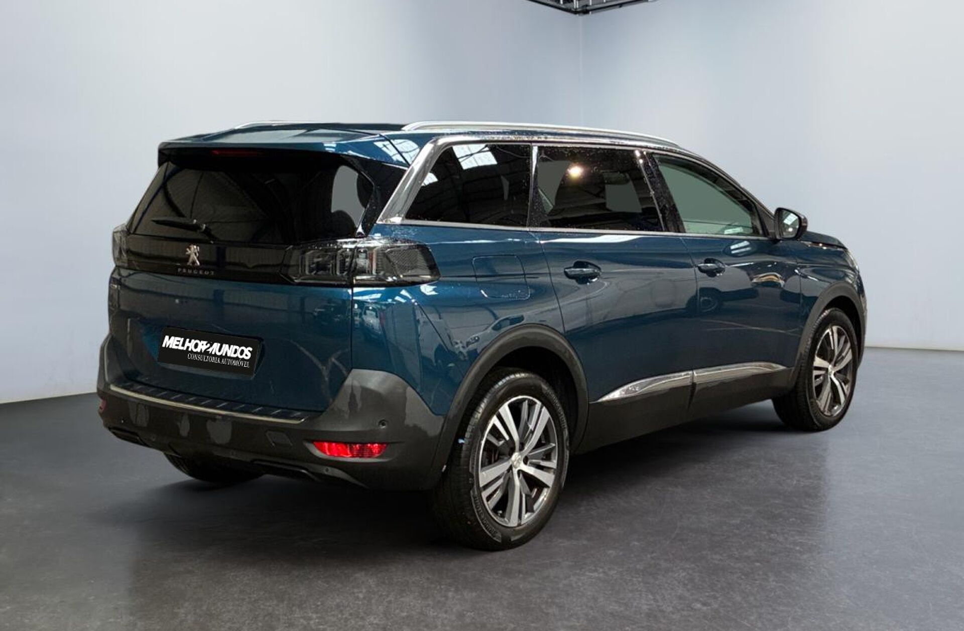 PEUGEOT 5008 1.2 PureTech Allure Pack EAT8