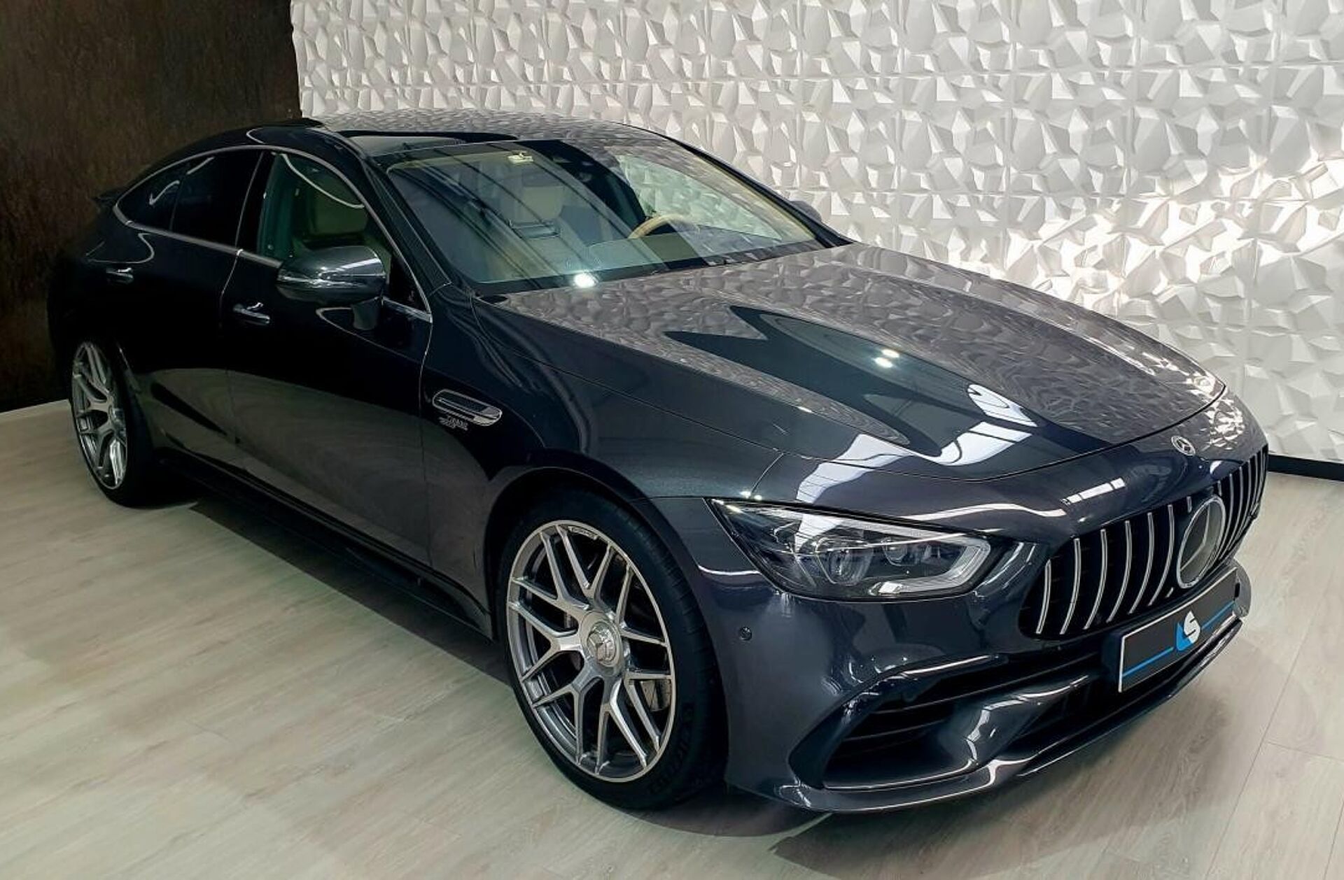MERCEDES AMG GT 53 4Matic+