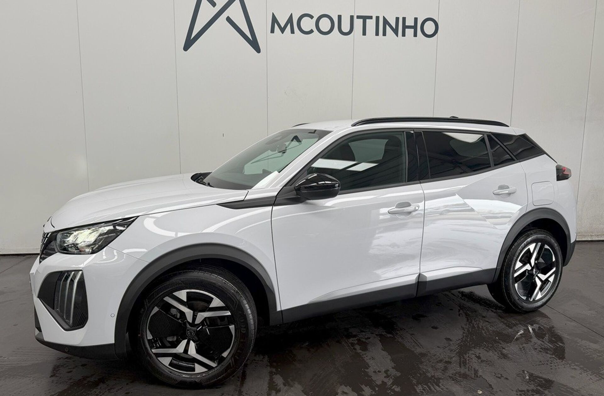 PEUGEOT 2008 1.2 PureTech Allure