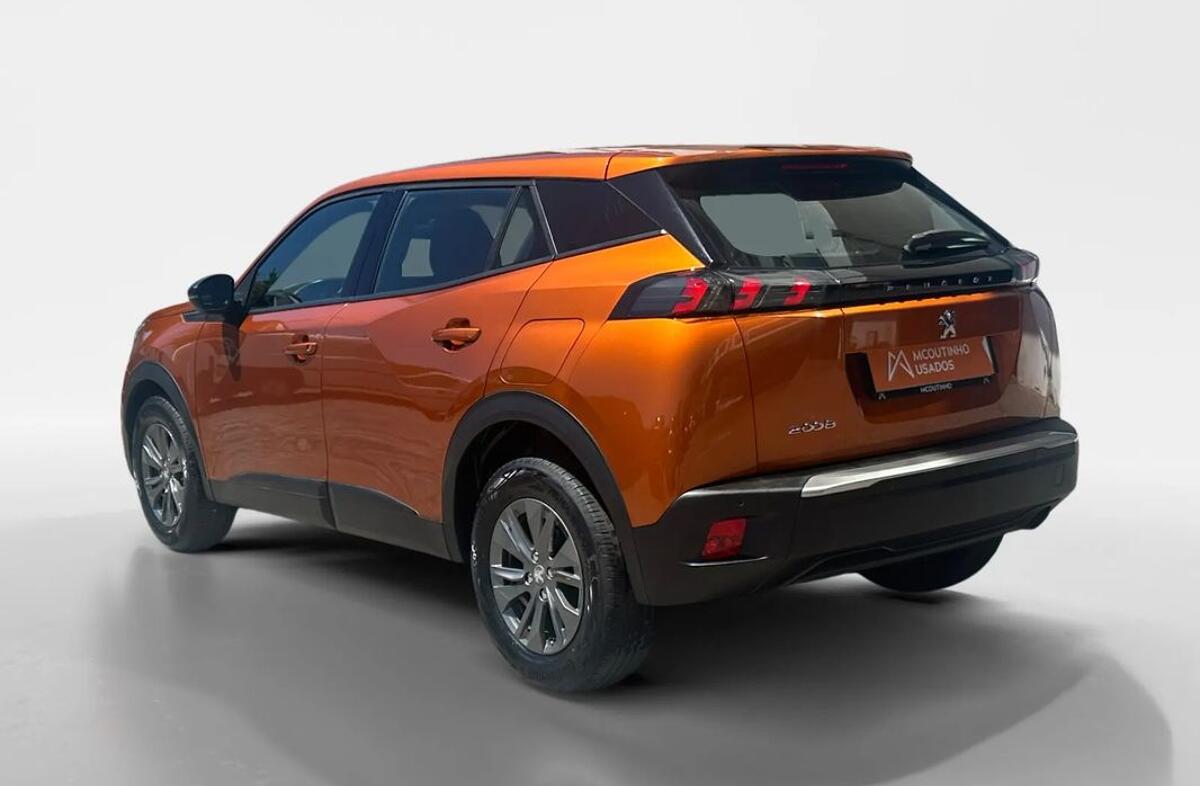 PEUGEOT 2008 1.2 PureTech Active Pack