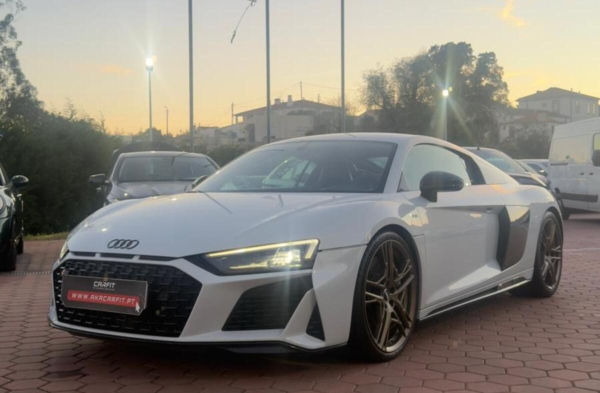 AUDI R8 5.2 FSI V10 S tronic