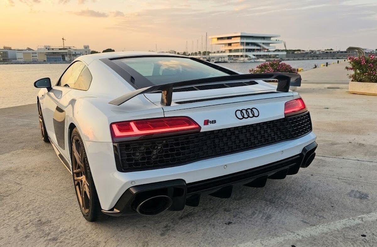 AUDI R8 5.2 FSI V10 S tronic