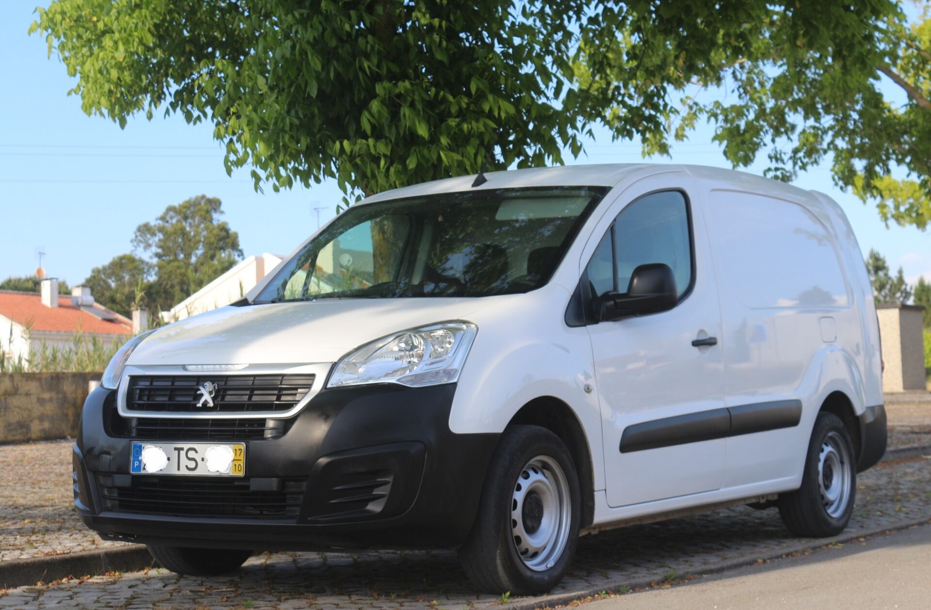 PEUGEOT Partner Longa Isotérmica 3Lug c/IVA