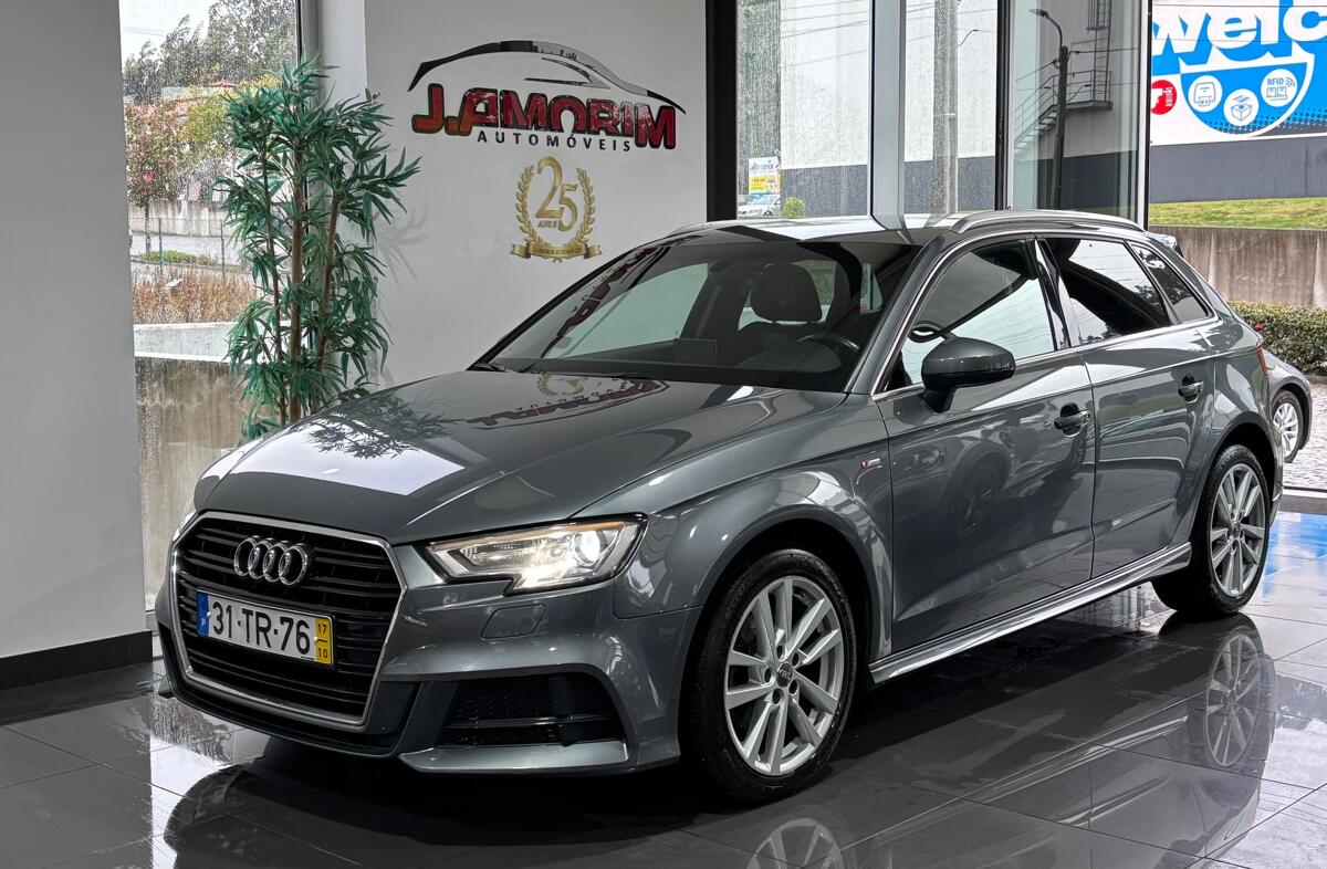 AUDI A3 1.6 TDI S-line S tronic
