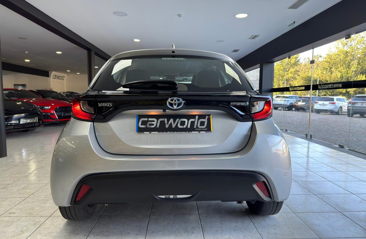 TOYOTA Yaris 1.5 HDF Comfort Plus